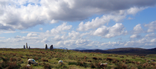 Cnoc Ceann a'Gharraidh (Stone Circle) by Zeb