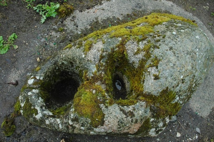 Myshall (Bullaun Stone) by ryaner