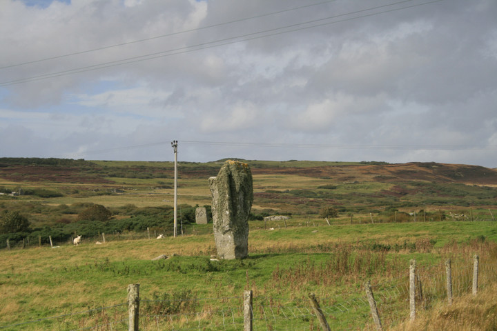 Buldoo (Standing Stones) by postman