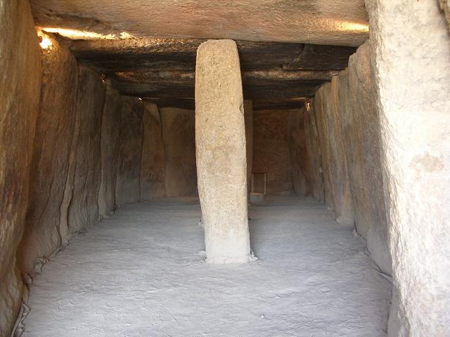Cueva de la Menga (Chambered Tomb) by bauheed