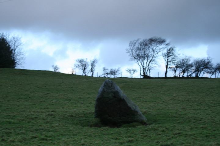 Maen Llwyd (Commins Coch) (Standing Stone / Menhir) by postman
