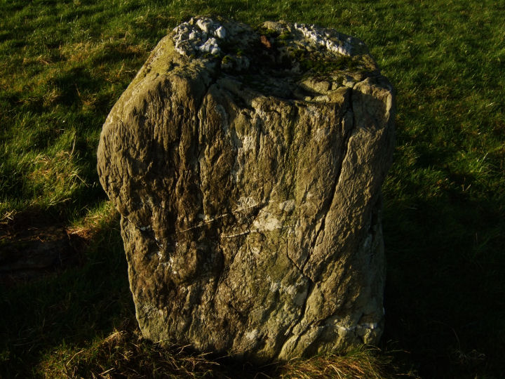 Knockawaddra E (Stone Row / Alignment) by gjrk