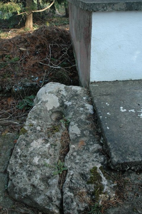 Morett (Bullaun Stone) by ryaner
