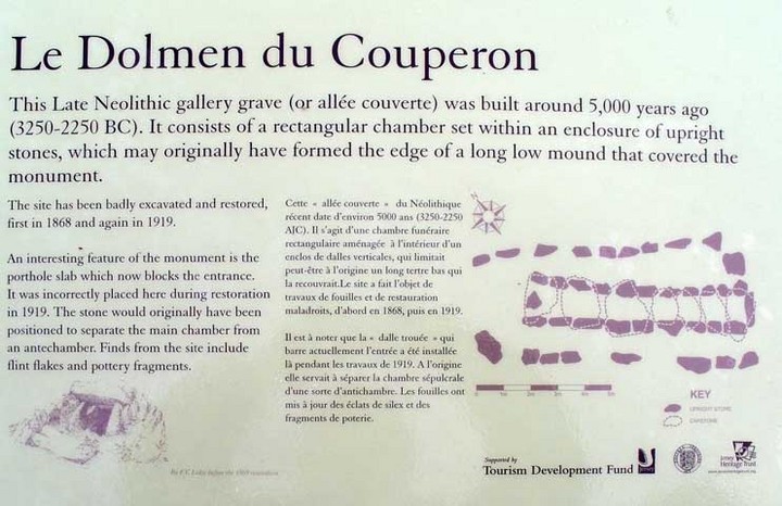 Le Dolmen du Couperon (Allee-Couverte) by baza