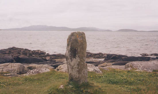 Pollachar (Standing Stone / Menhir) by sals