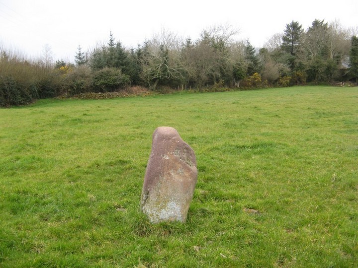 Rossadrehid (Standing Stone / Menhir) by bawn79