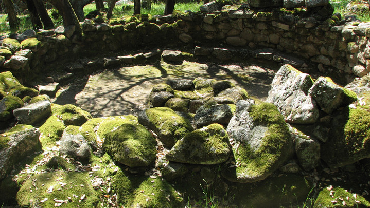 Romanzesu (Ancient Village / Settlement / Misc. Earthwork) by sals