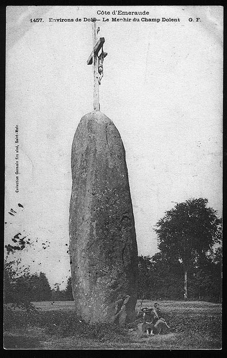 Menhir de Champ-Dolent (Standing Stone / Menhir) by fitzcoraldo