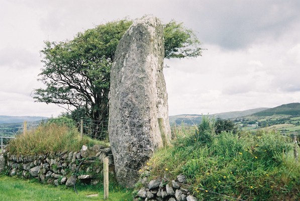 Glanbannoo Upper (Standing Stone / Menhir) by RedBrickDream
