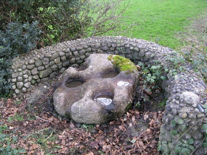 Gortavoher (Bullaun Stone) by bawn79