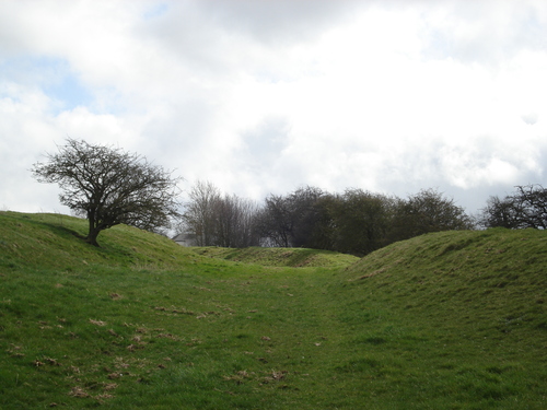 Castle Hill (Broad Blunsdon) (Hillfort) by ginger tt