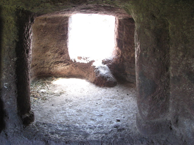 L'Elefante (Rock Cut Tomb) by sals