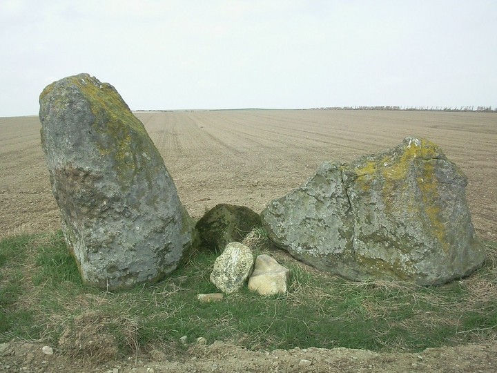Upper Third (Stone Circle) by drewbhoy
