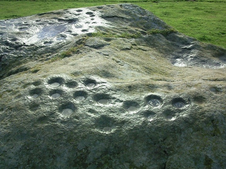 Avochie Stone (Cup and Ring Marks / Rock Art) by drewbhoy