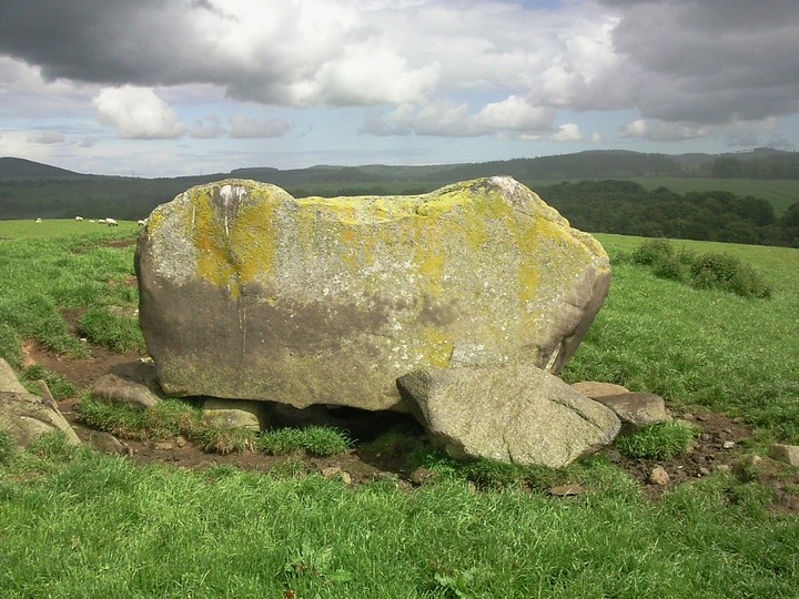 Arn Hill (Stone Circle) by drewbhoy