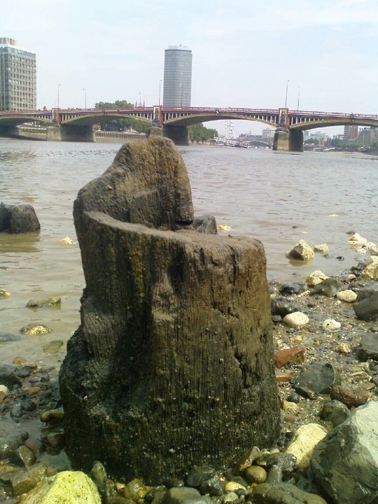 Vauxhall Cross (Ancient Trackway) by nix