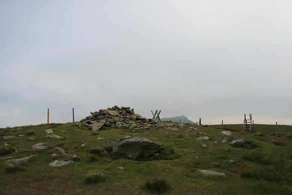 Moel Sych (Round Cairn) by postman