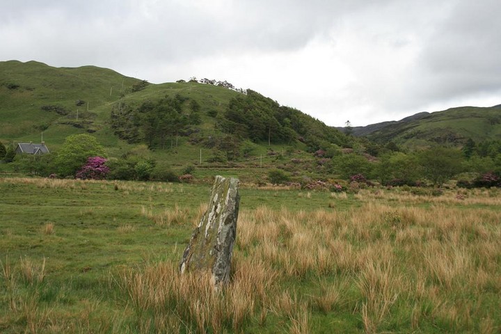 Lochbuie Standing Stone (Standing Stone / Menhir) by postman