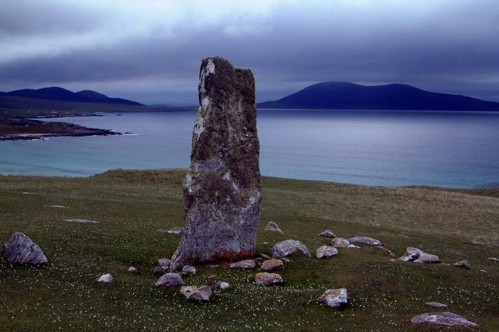 The Macleod Stone (Standing Stone / Menhir) by the wicken