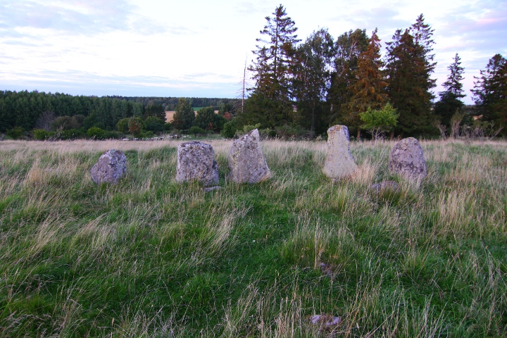 Lundsbacke (Stone Row / Alignment) by L-M K