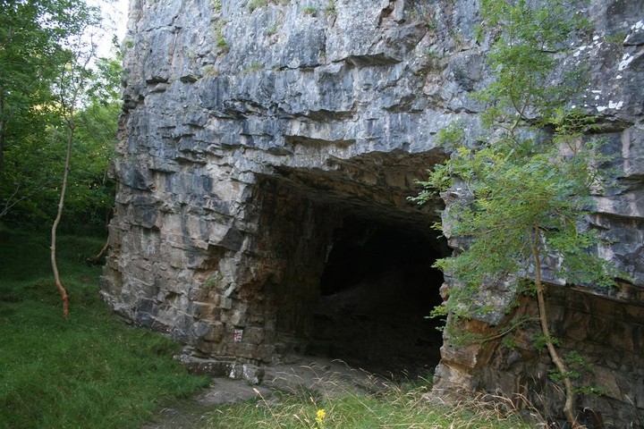 Kendrick's Cave (Cave / Rock Shelter) by postman