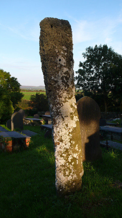Sarn Meyllteyrn (Standing Stone / Menhir) by skins