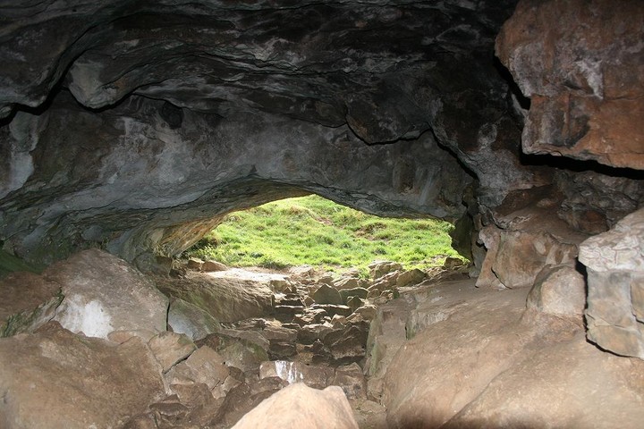 Gop Caves (Cave / Rock Shelter) by postman