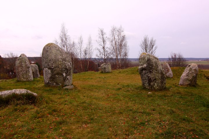 Lekebackens gravfält (Stone Circle) by L-M K