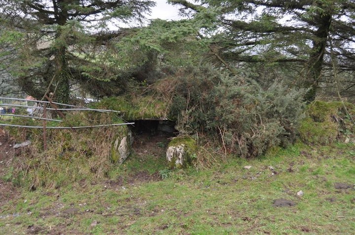 Aughsullish SW (Wedge Tomb) by bogman