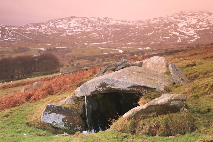 Rhiw Burial Chamber (Burial Chamber) by postman