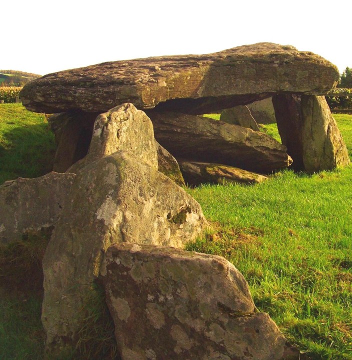 Arthur's Stone (Dolmen / Quoit / Cromlech) by faerygirl