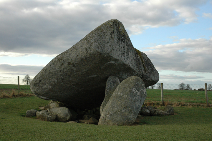 Browne's Hill (Portal Tomb) by ryaner