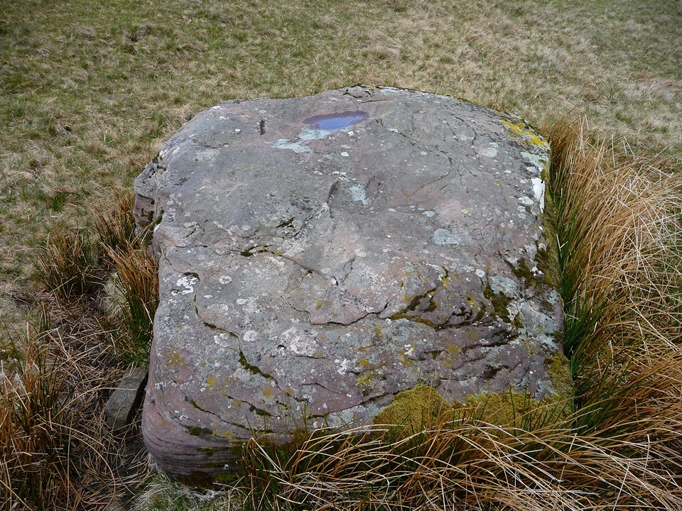 Cefn-yr-Henriw recumbent stone (Standing Stone / Menhir) by thesweetcheat