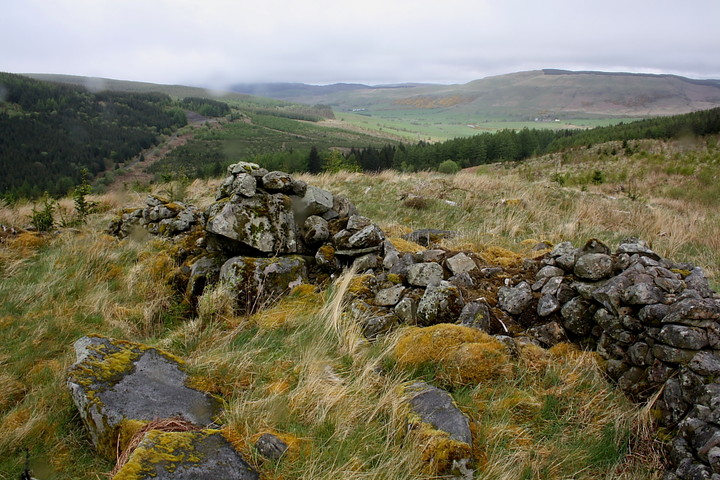 Bencallen Hill (Chambered Tomb) by GLADMAN