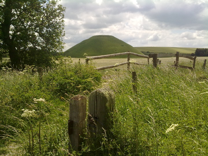 Silbury Hill (Artificial Mound) by megadread