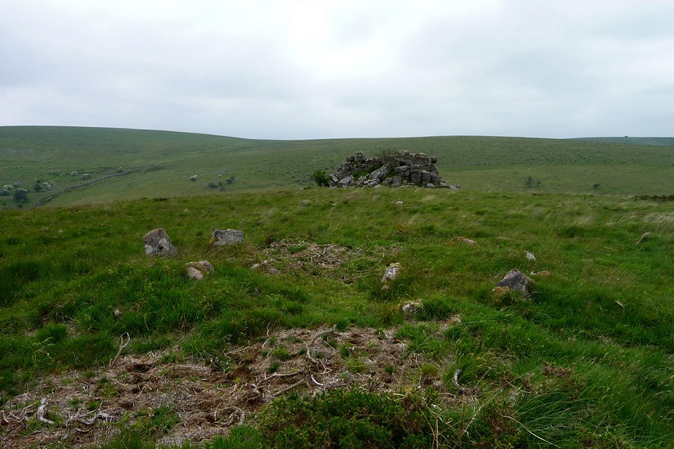 Burford Down cairn and cist (Cairn(s)) by thesweetcheat