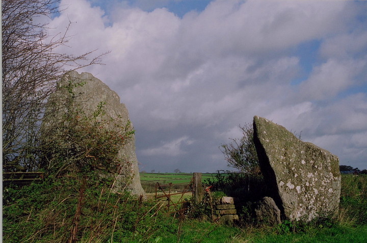 Bryn Gwyn (Stone Circle) by GLADMAN