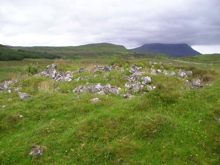 Ledmore (Chambered Cairn) by tiompan