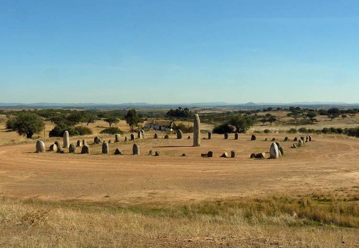 Cromeleque do Xarez (Stone Circle) by baza