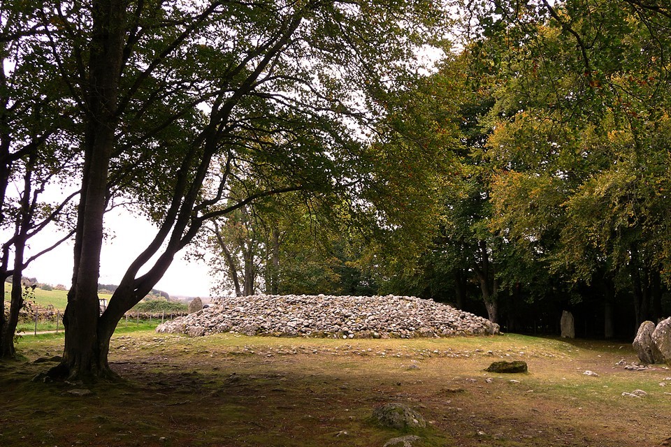 Clava Cairns (Clava Cairn) by thesweetcheat