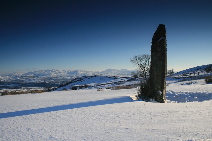 Fach-Goch (Standing Stone / Menhir) by postman