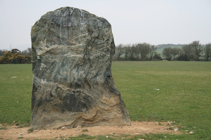 Llanfechell (Standing Stone / Menhir) by postman