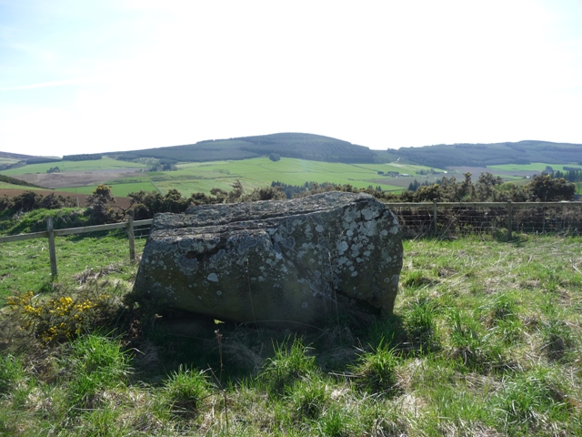 Braehead (Stone Circle) by drewbhoy