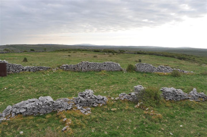 Cahercommaun (Stone Fort / Dun) by bogman