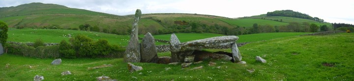 Cairnholy (Chambered Cairn) by wickerman