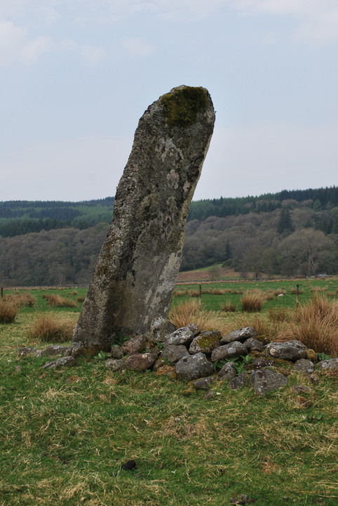 Leckuary (Standing Stone / Menhir) by summerlands