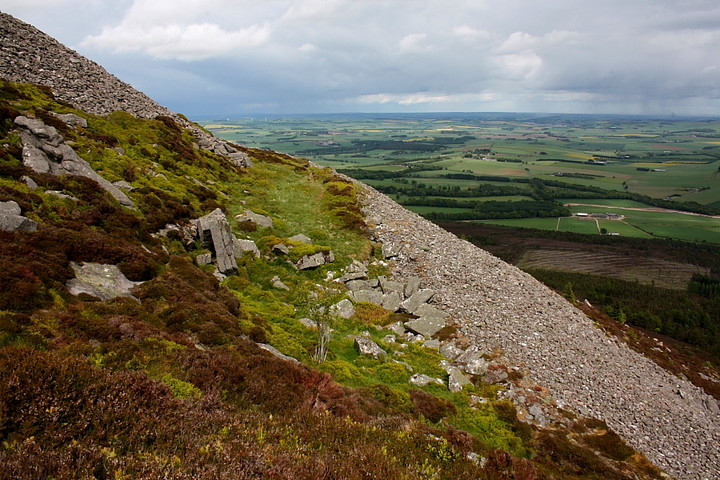 Mither Tap (Hillfort) by GLADMAN