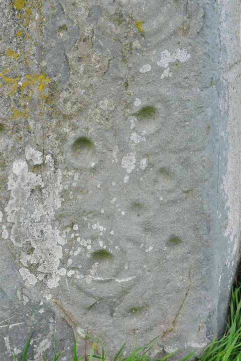 Ardmore (Standing Stone / Menhir) by bogman