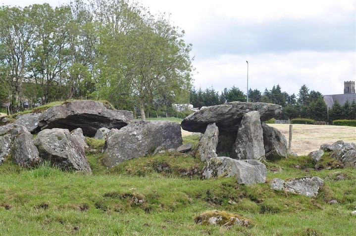 Dunnamore (Wedge Tomb) by bogman