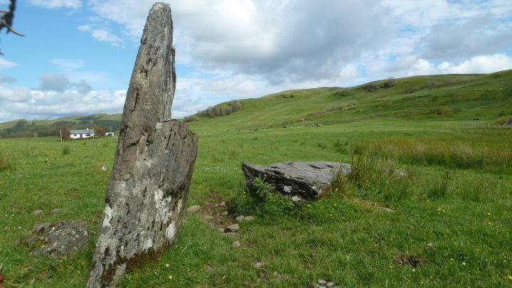 Creagantairbh Beag (Standing Stone / Menhir) by Nucleus